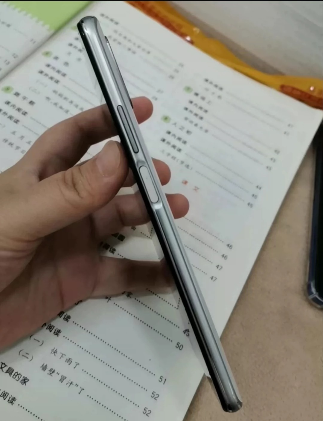 #荣耀9x捡漏出华为荣耀9X 国行 6+128G 全网通工作机备用机学生手机老人机 荣 耀9X 国行 6+128成色八新到九5新 处理器麒麟810 流畅运行 ，